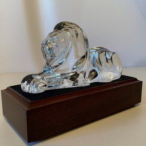 STEUBEN Lion - The King of A Luxury Home